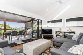 A PERFECT STAY - River Links